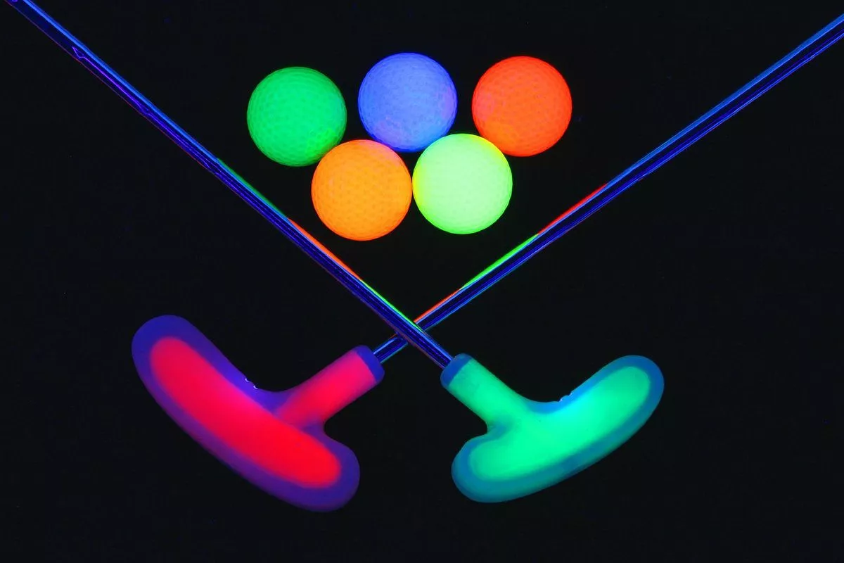 clubs and balls for mini golf