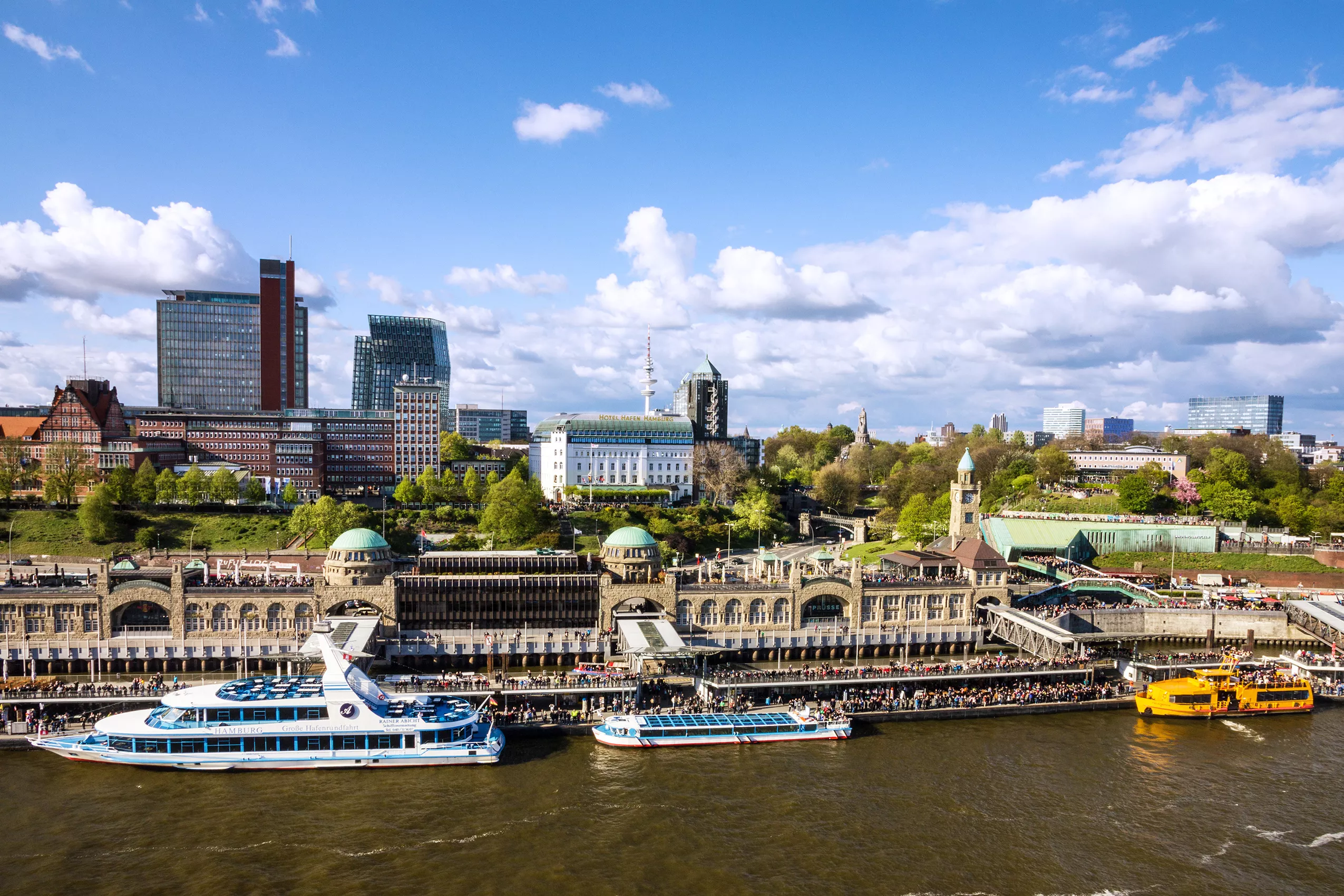 Гамбург, Германия: Набережная Альтона в морском порту.